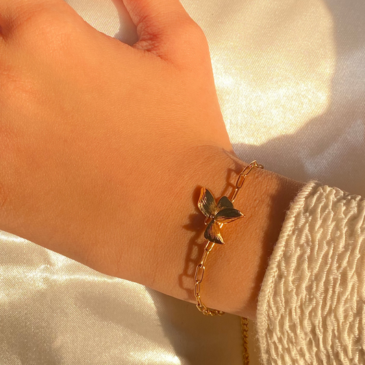 Dainty Gold bracelet