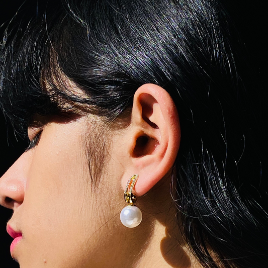 Pearl Gleam Earrings